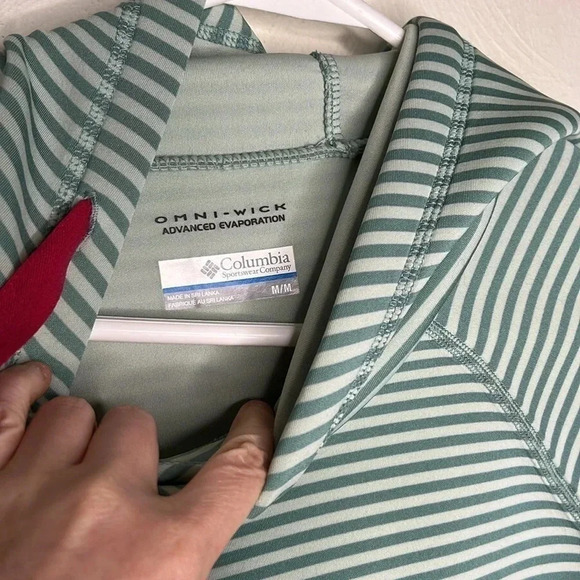 Columbia Omni Wick Castella Peak Striped Pullover Hoodie Sweatshirt Size M - Picture 8 of 9